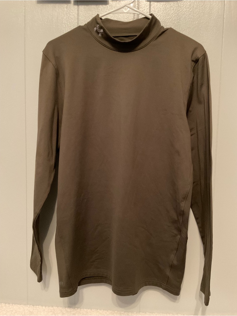 Under Armour Men’s ColdGear Mock Neck Olive Long Sleeve Compression Shirt Top